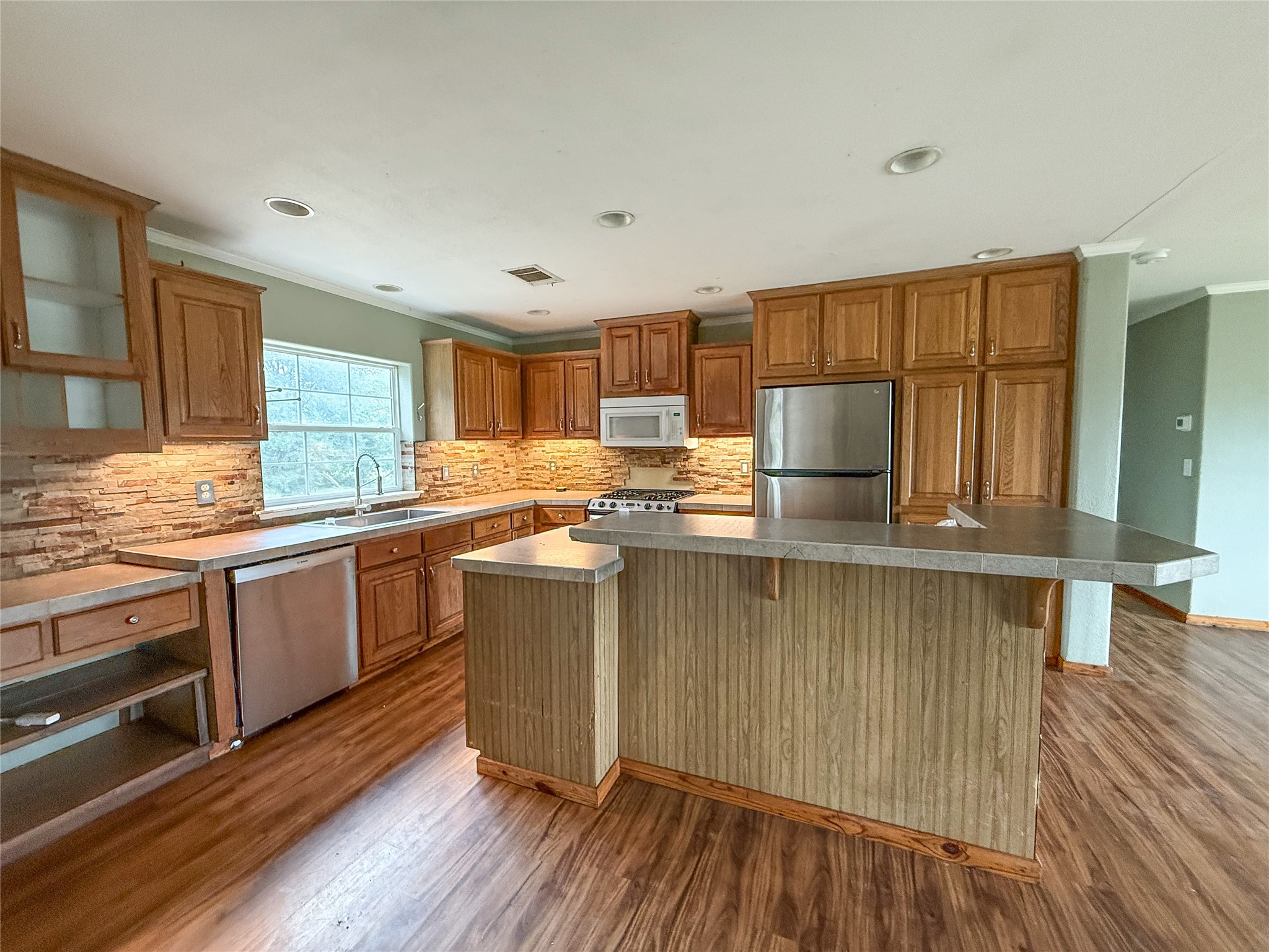 2749 Mcgregor South Loop Mcgregor TX 76657