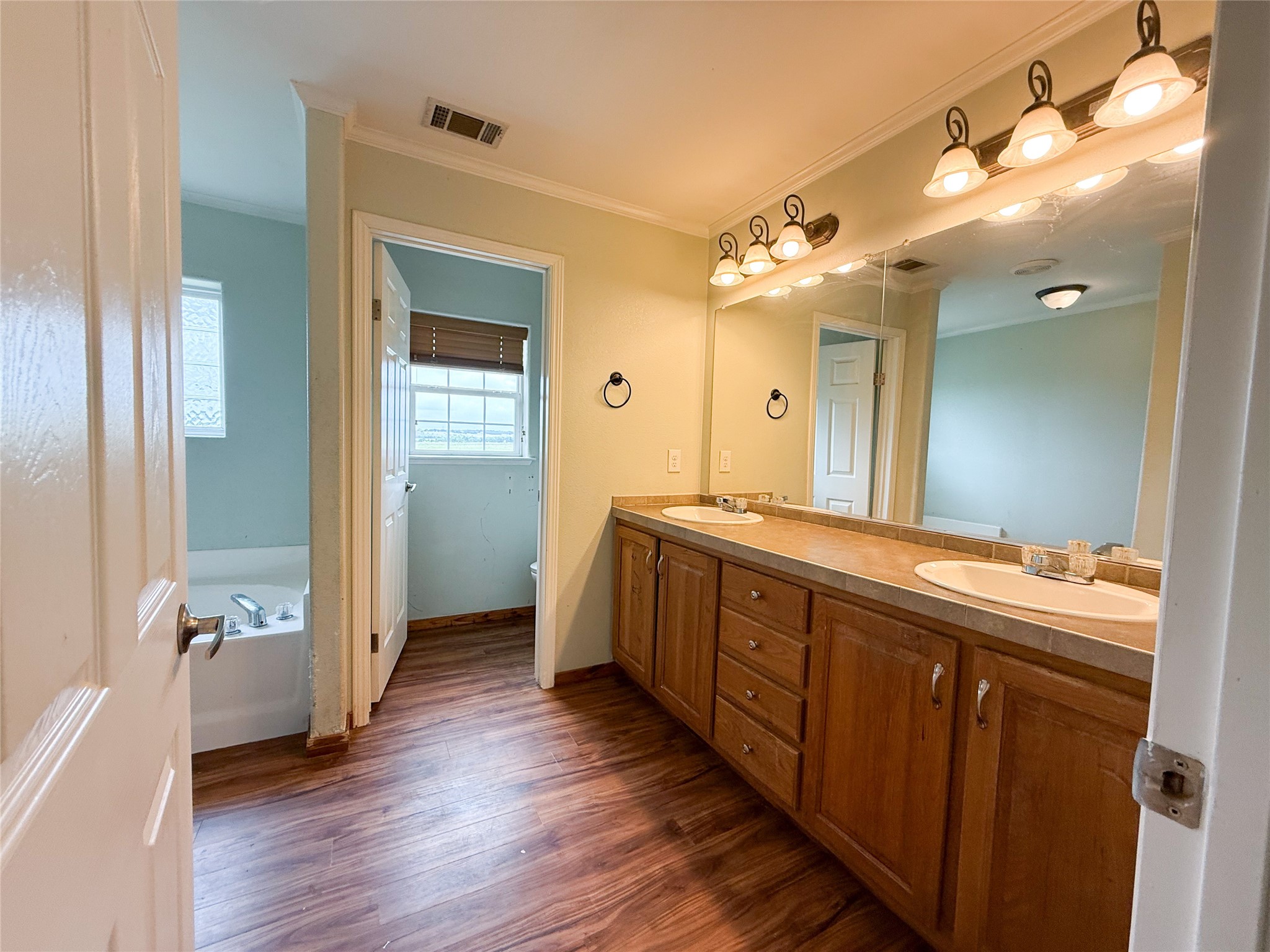 2749 Mcgregor South Loop Mcgregor TX 76657