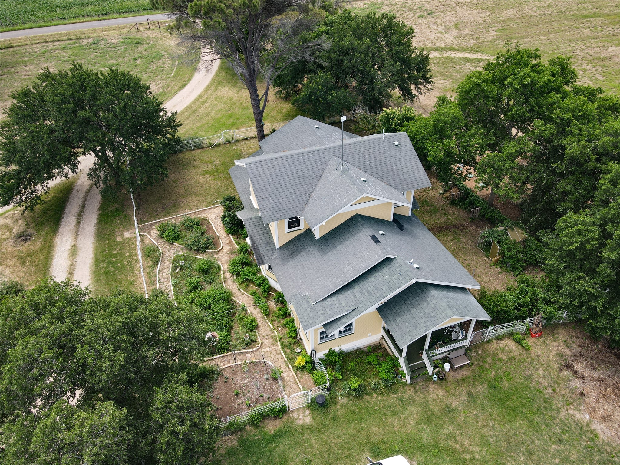 2749 Mcgregor South Loop Mcgregor TX 76657
