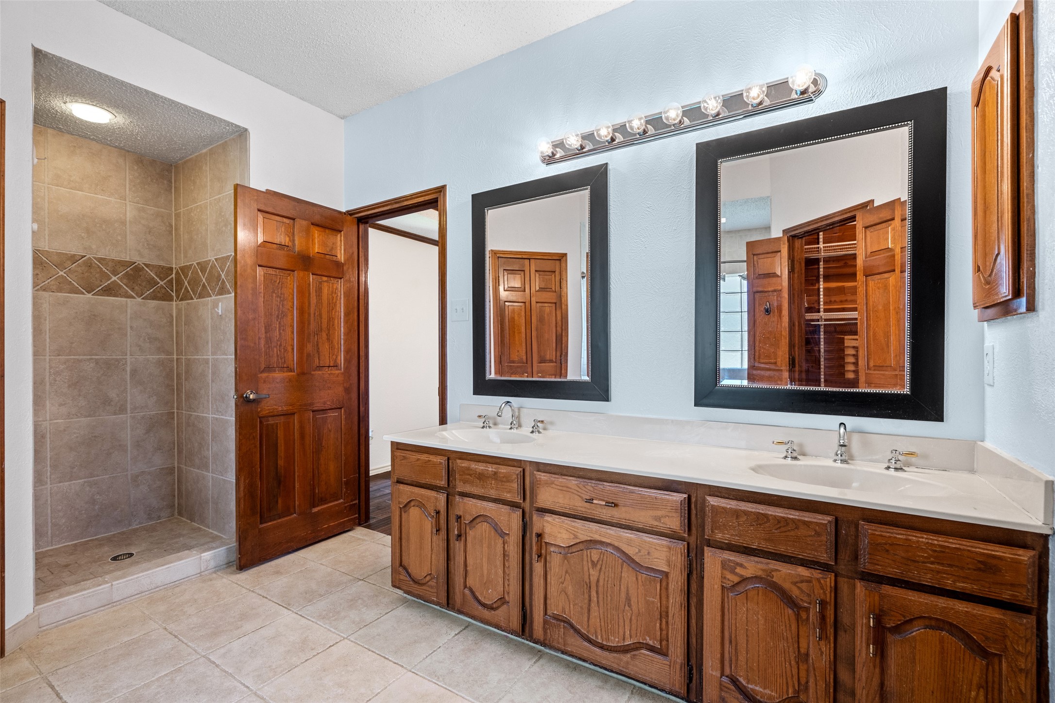 424 Cozby Avenue Coppell TX 75019