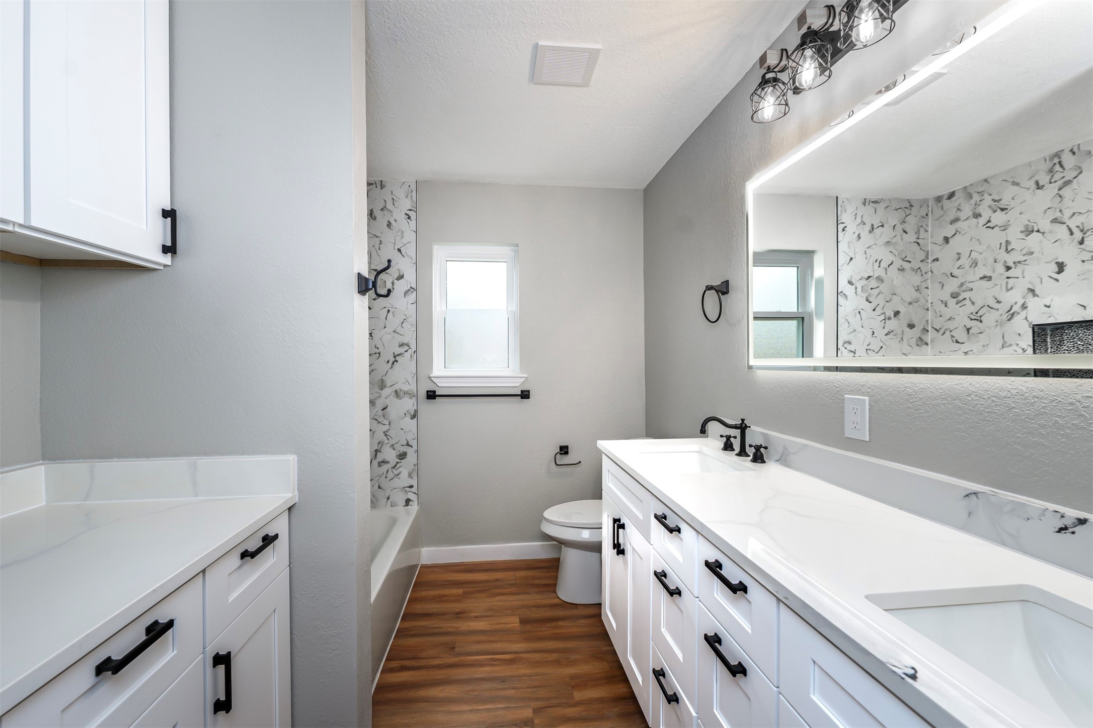 2004 Tarver Road Burleson TX 76028