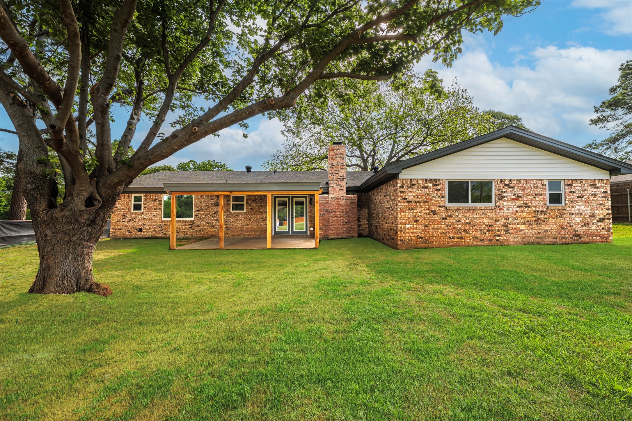 2004 Tarver Road Burleson TX 76028