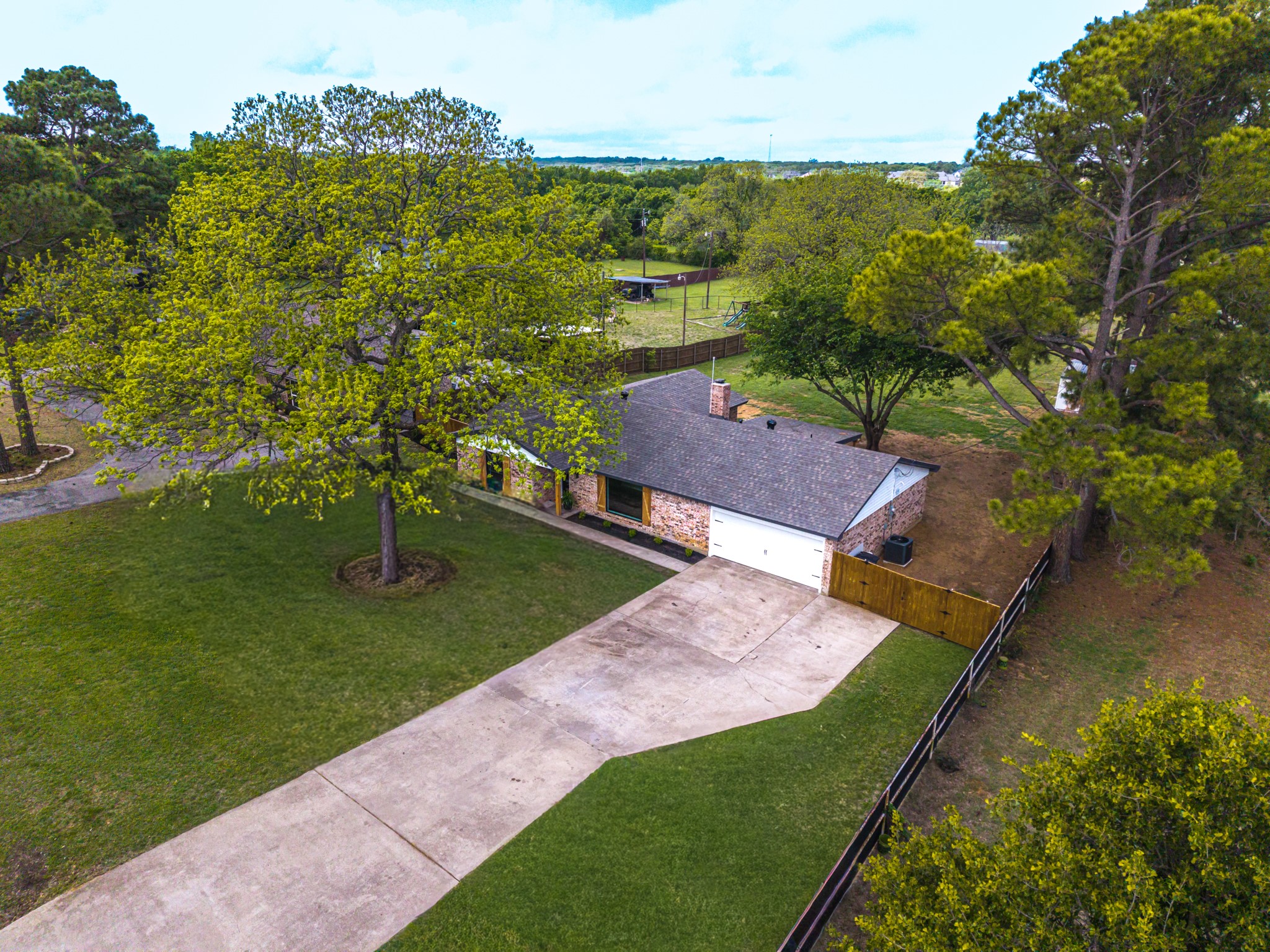 2004 Tarver Road Burleson TX 76028