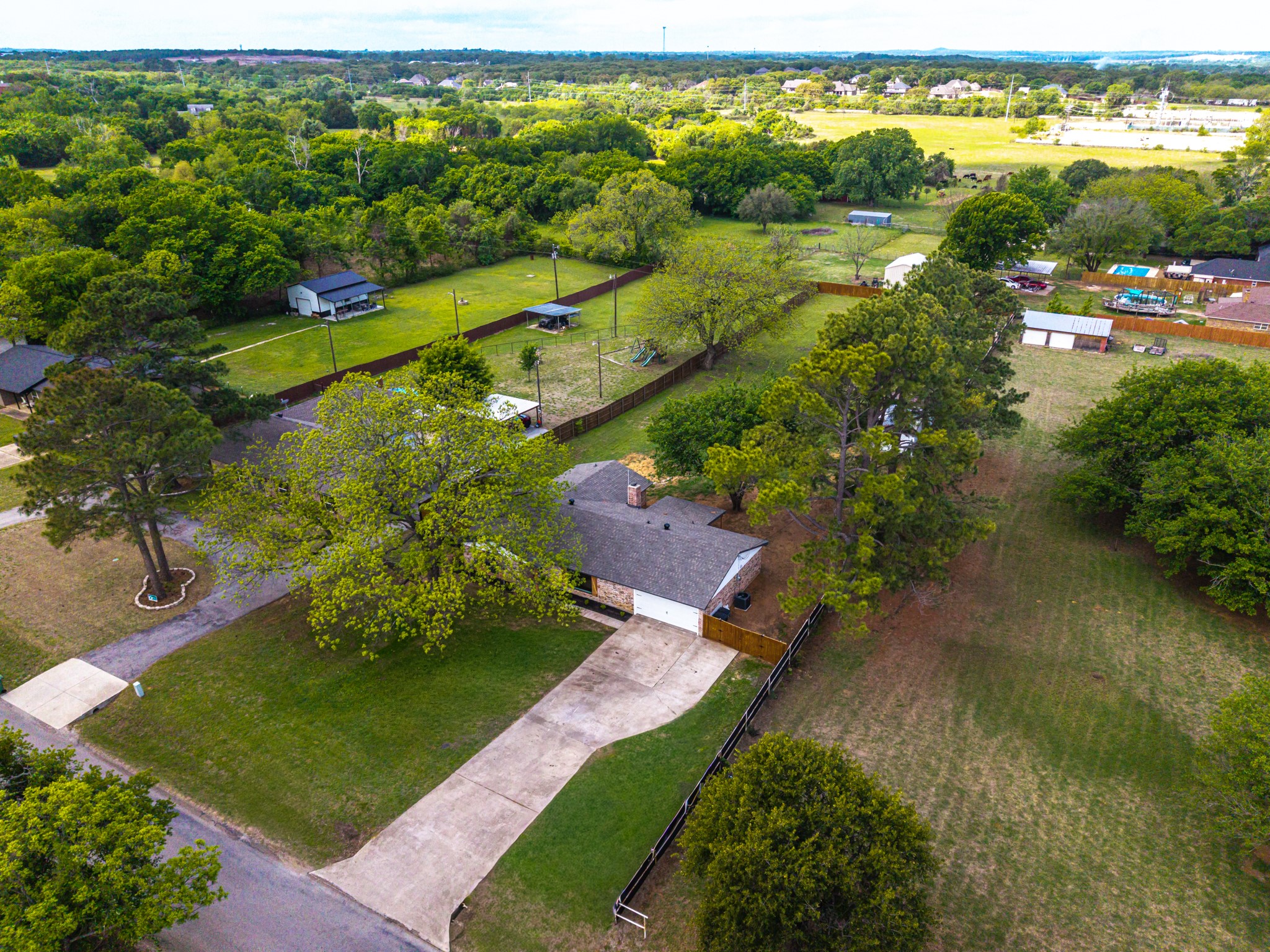 2004 Tarver Road Burleson TX 76028