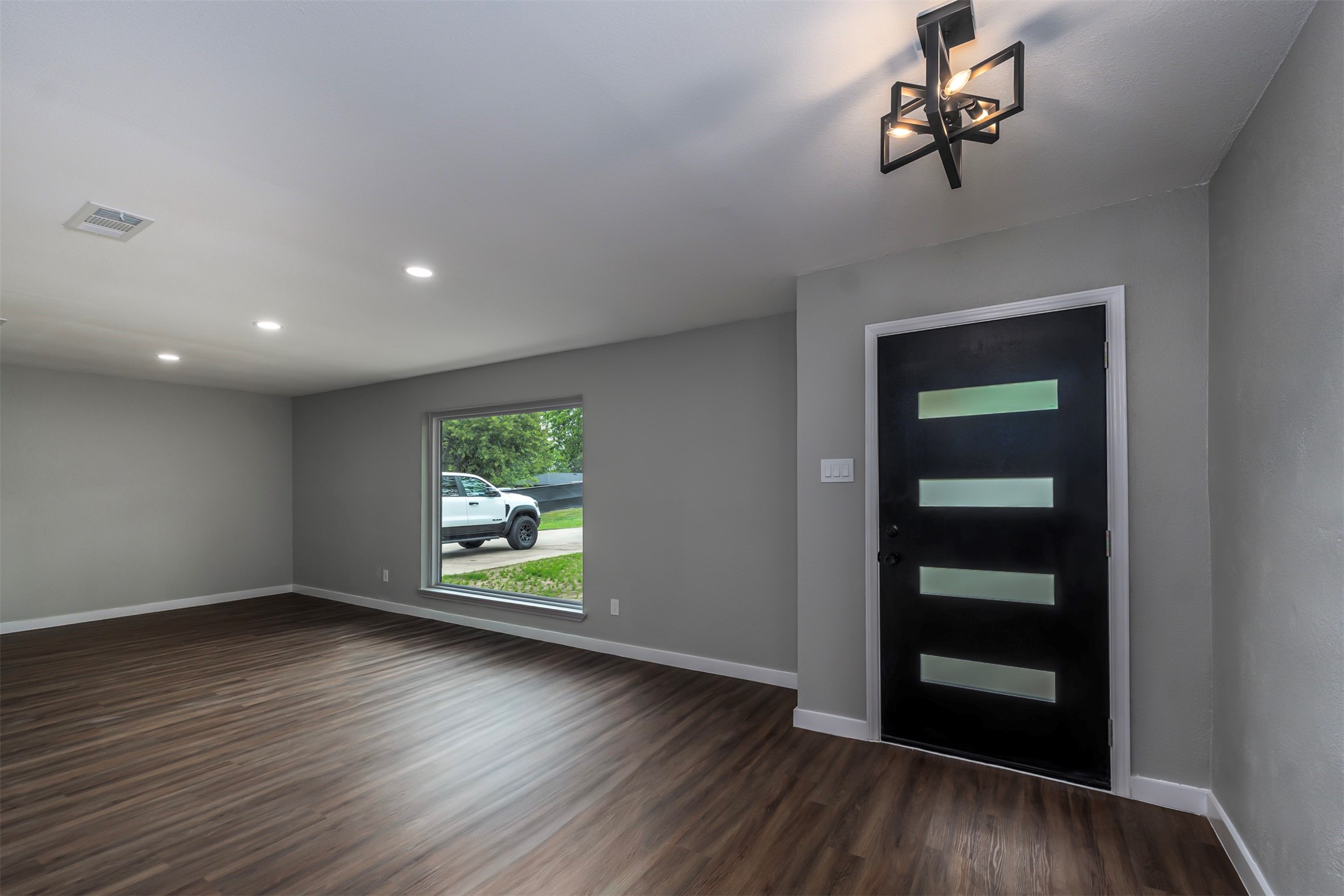 2004 Tarver Road Burleson TX 76028