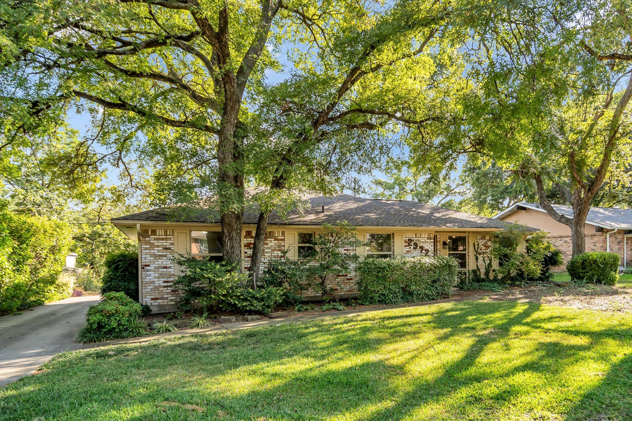 2972 Maydelle Lane Farmers Branch TX 75234