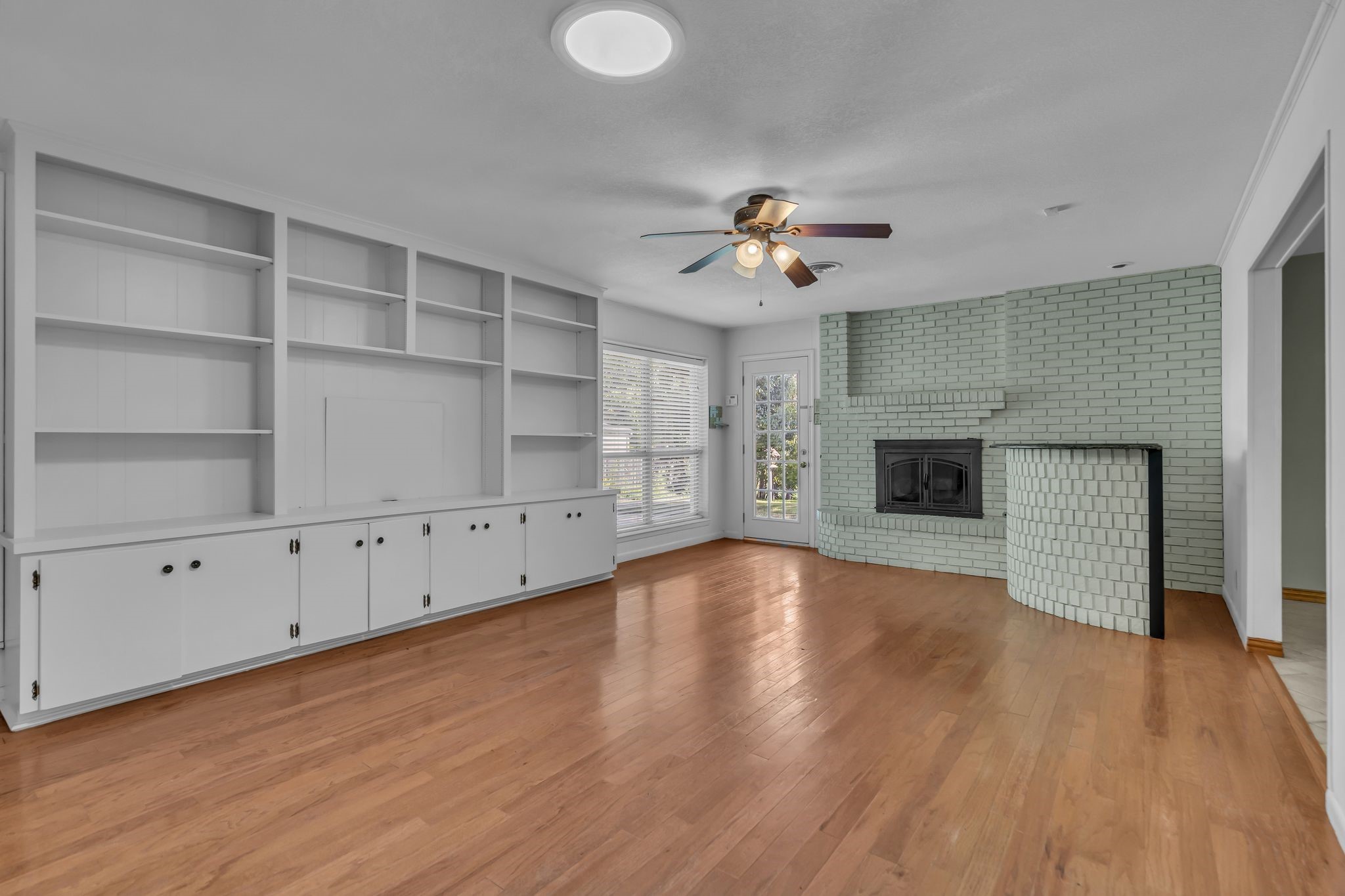 2972 Maydelle Lane Farmers Branch TX 75234