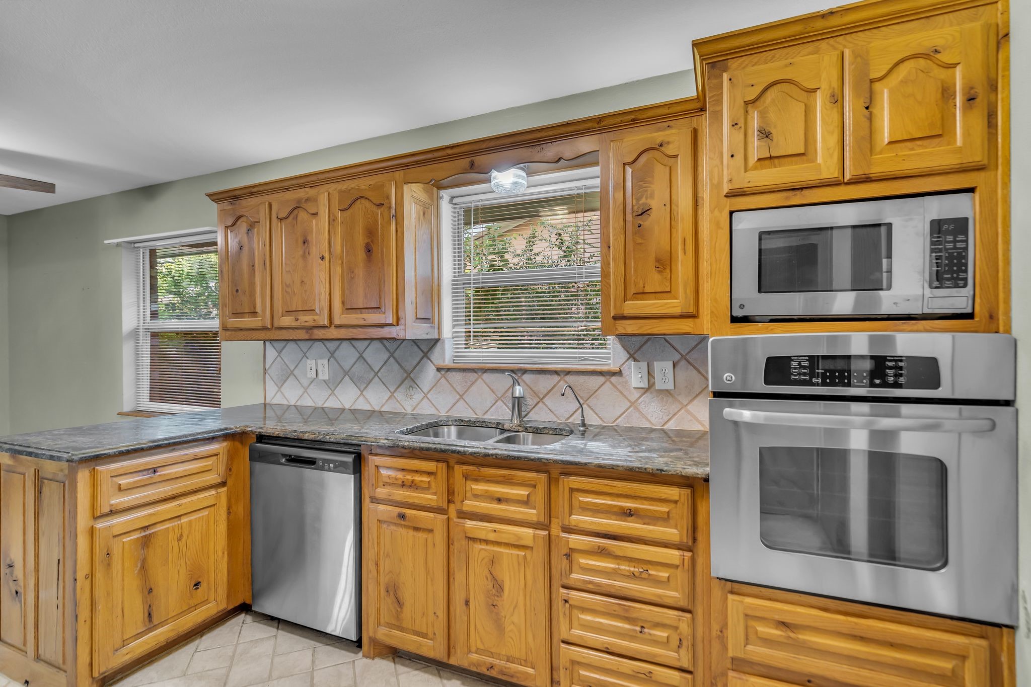 2972 Maydelle Lane Farmers Branch TX 75234