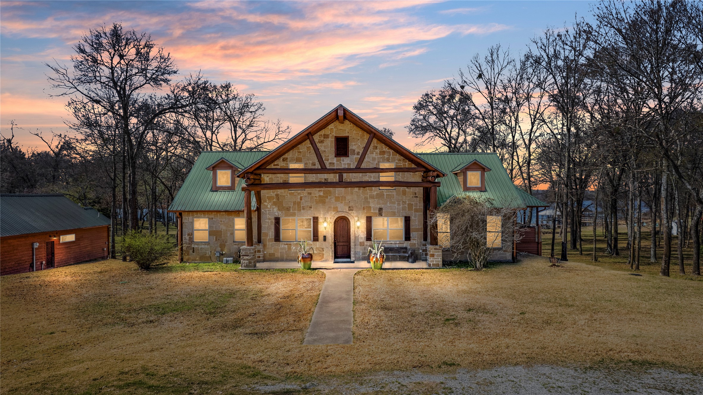 788 Rs County Road 3500 Emory TX 75440