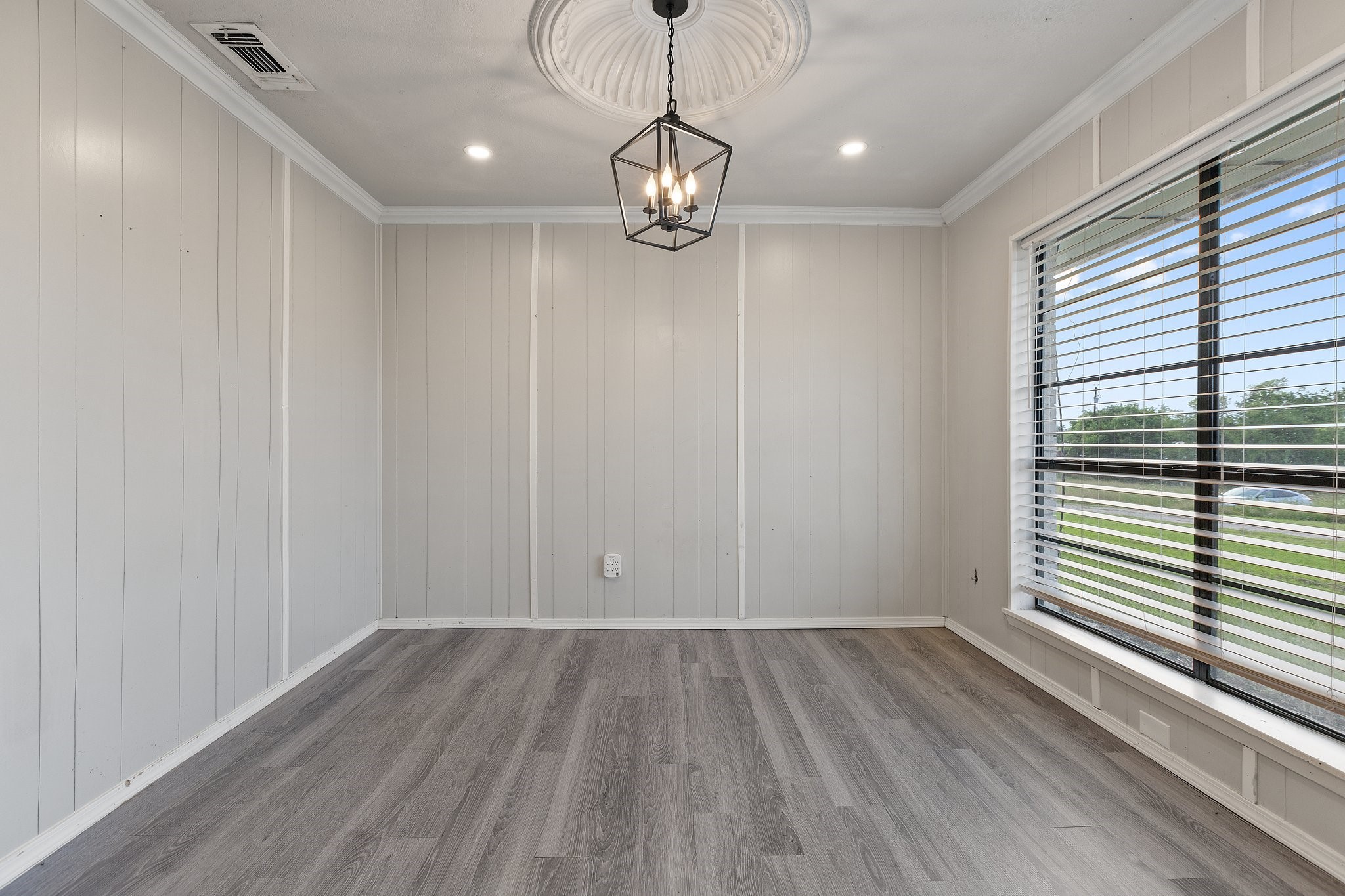 713 W Rosemary Street Quinlan TX 75474