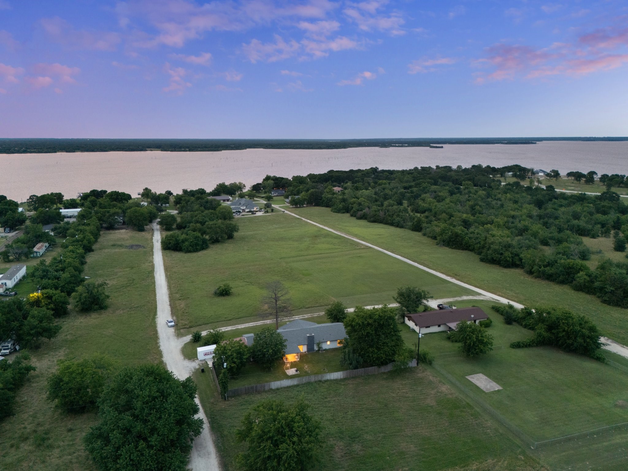 713 W Rosemary Street Quinlan TX 75474