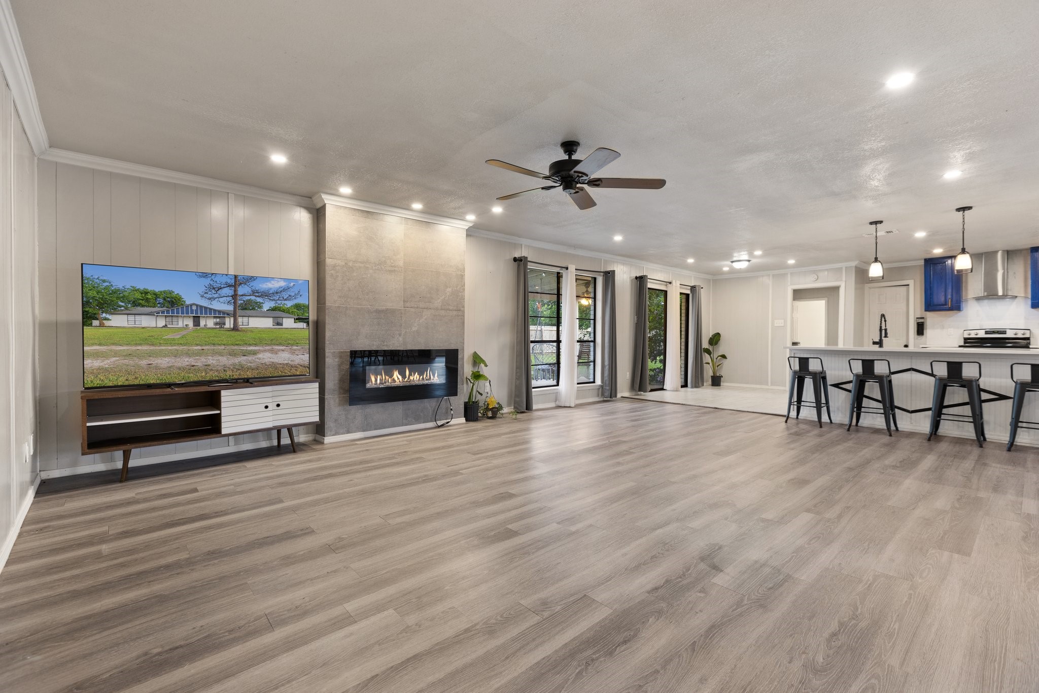 713 W Rosemary Street Quinlan TX 75474