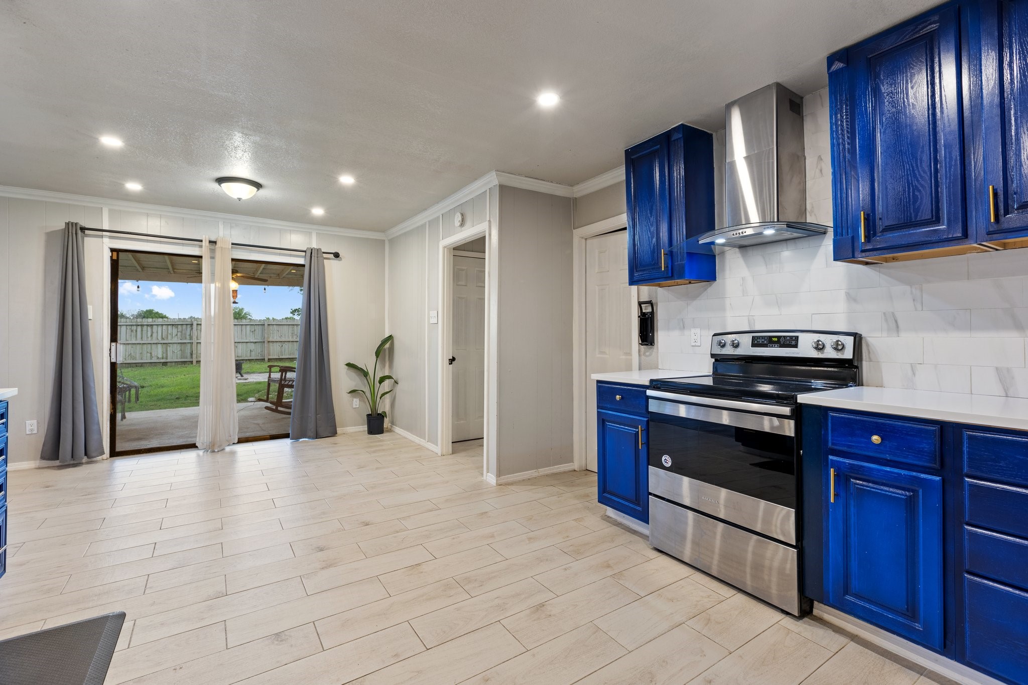 713 W Rosemary Street Quinlan TX 75474