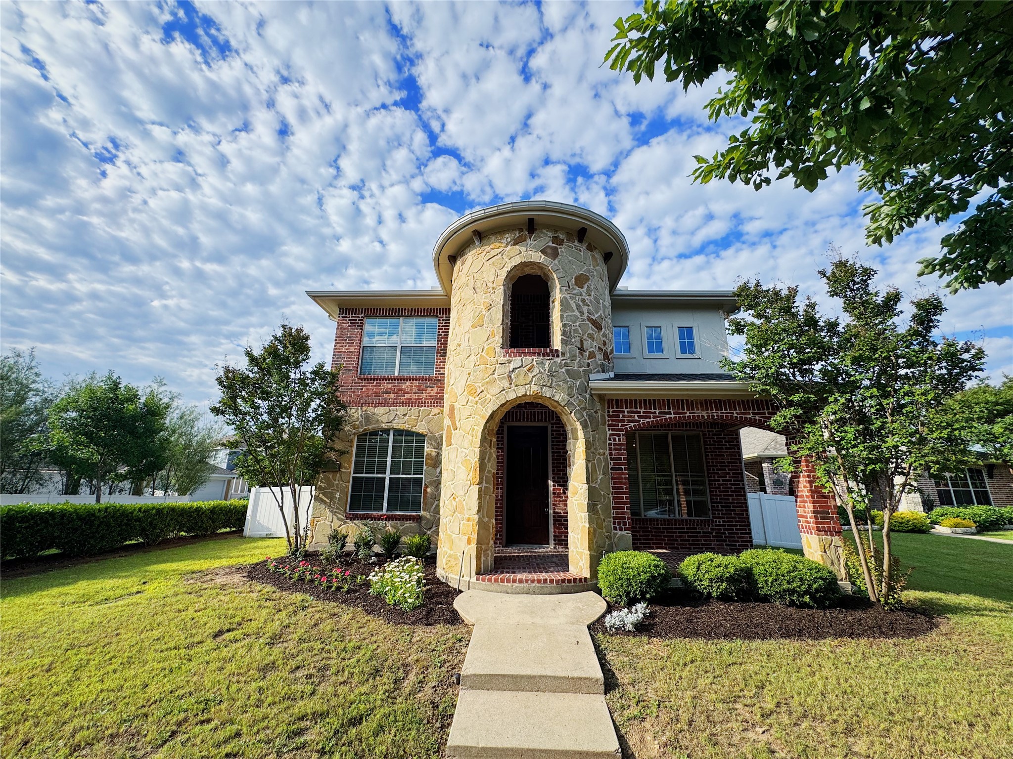 1008 Caudle Lane Savannah TX 76227