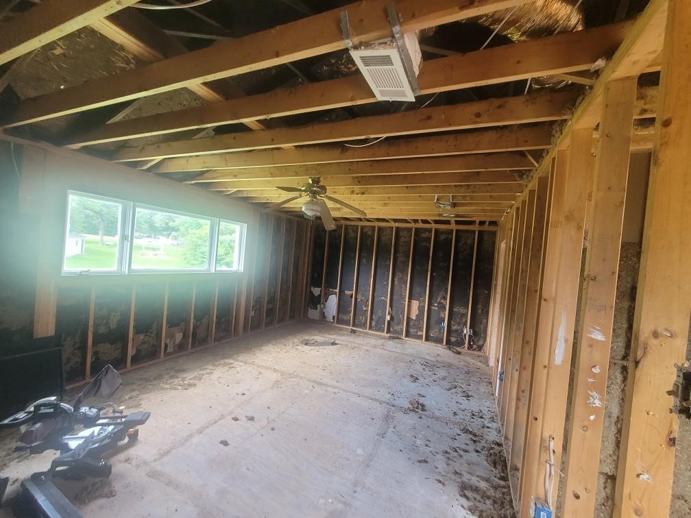 717 Midway Road Tool TX 75143