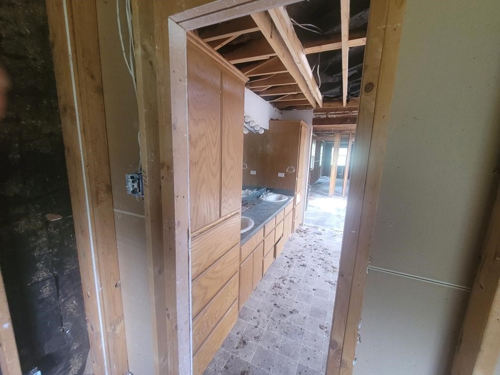 717 Midway Road Tool TX 75143