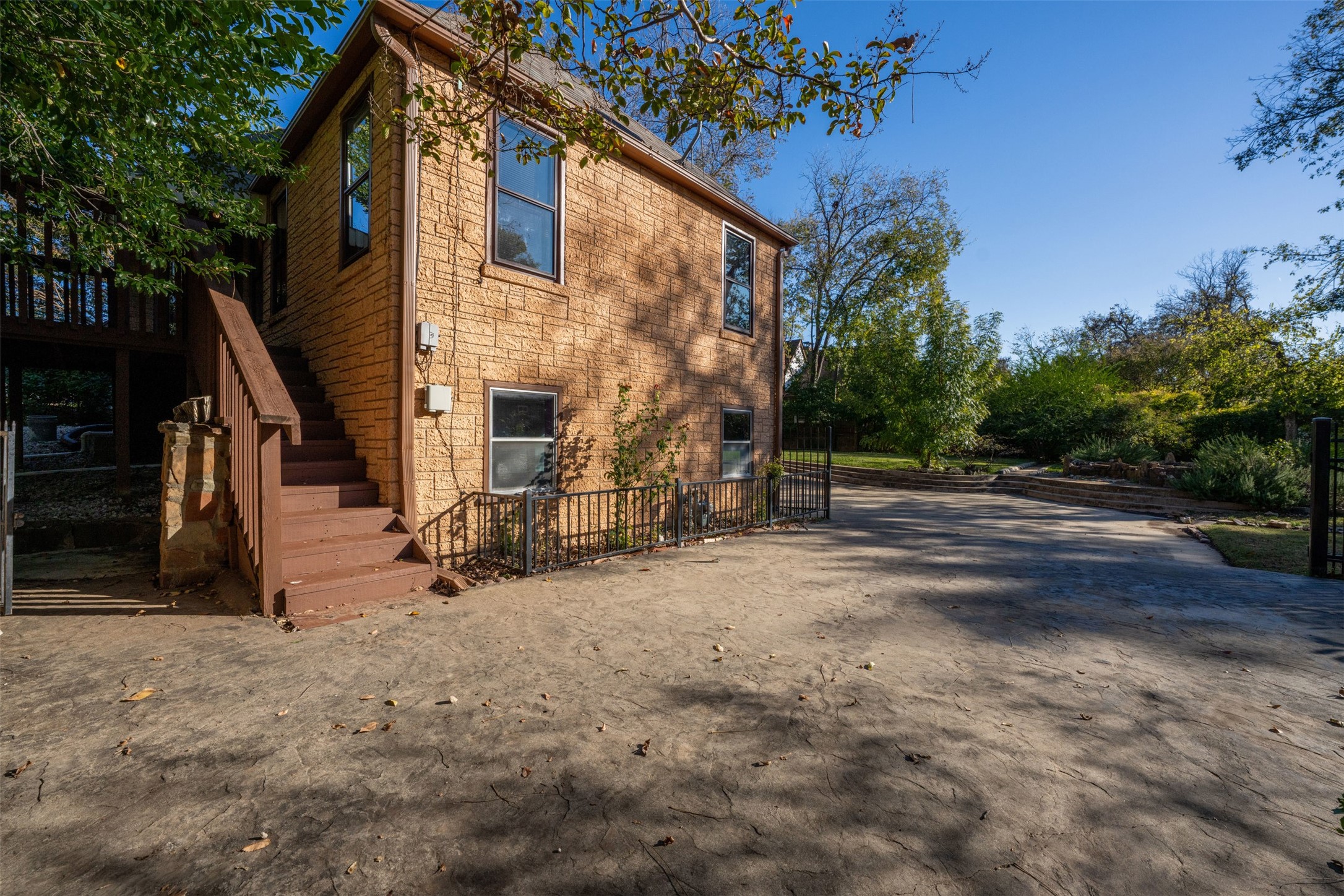 3412 Rogers Avenue Fort Worth TX 76109