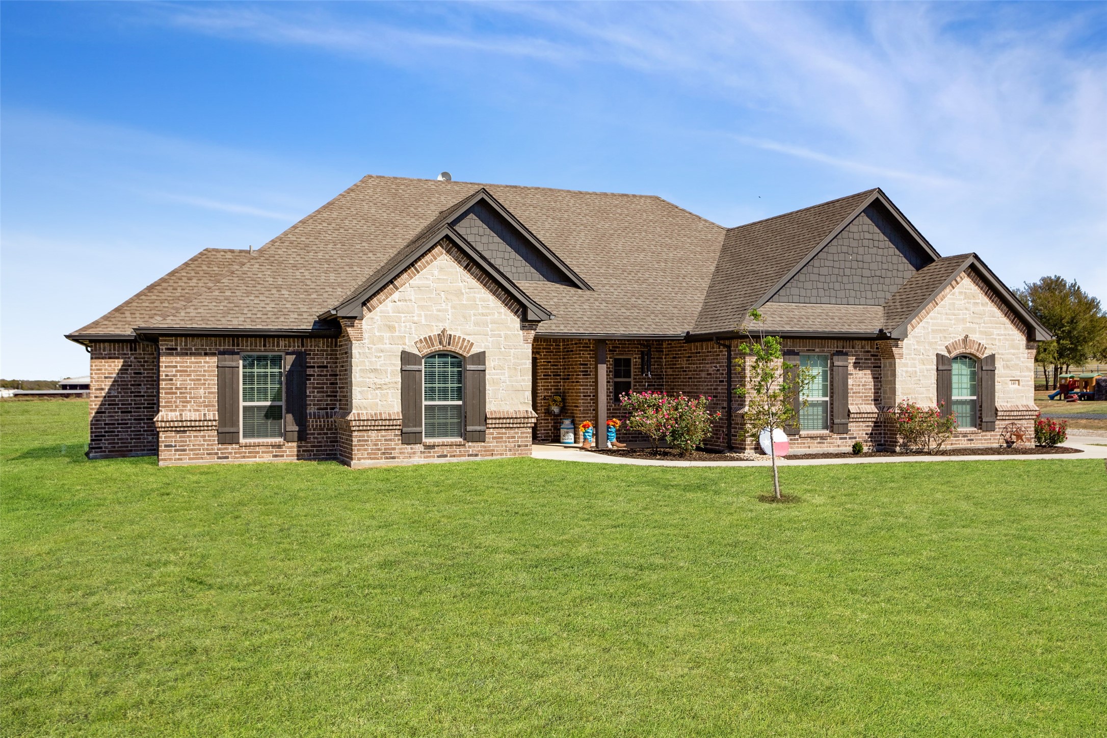 140 Valley Court Paradise TX 76073