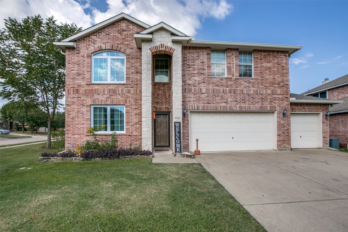 1920 High Meadow Street Glenn Heights TX 75154