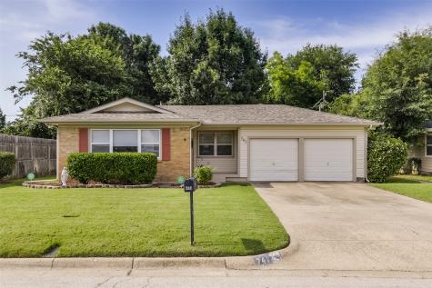 741 Cullum Avenue Hurst TX 76053