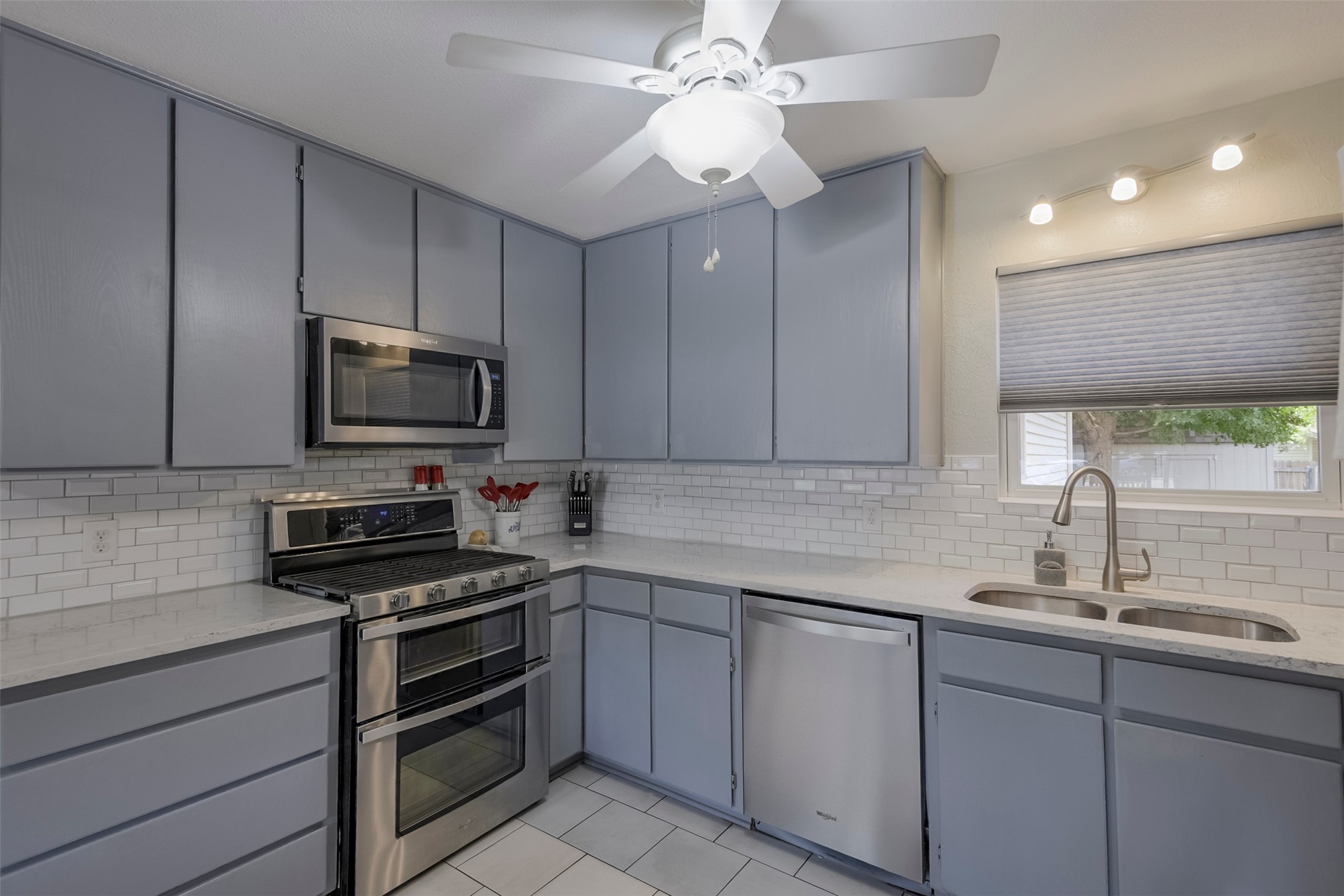 741 Cullum Avenue Hurst TX 76053