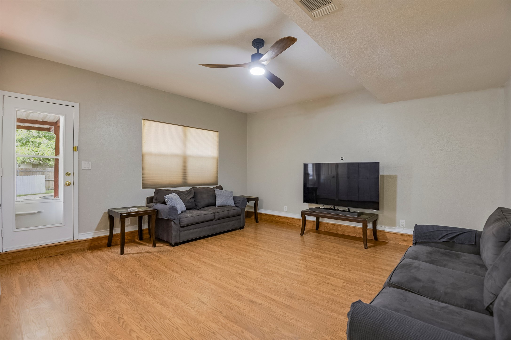 741 Cullum Avenue Hurst TX 76053