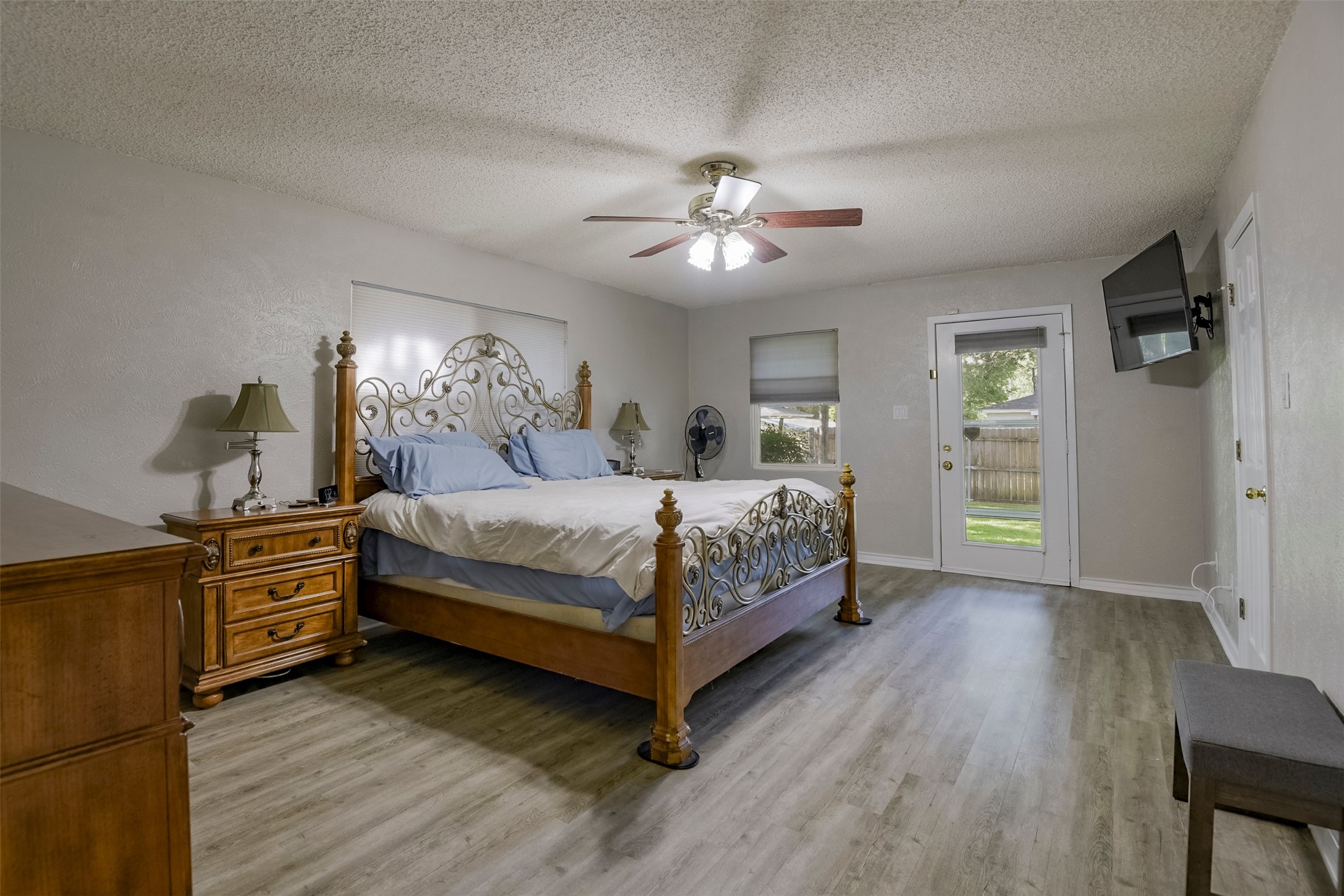 741 Cullum Avenue Hurst TX 76053