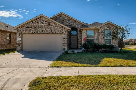 233 Red Fox Lane Denton TX 76210