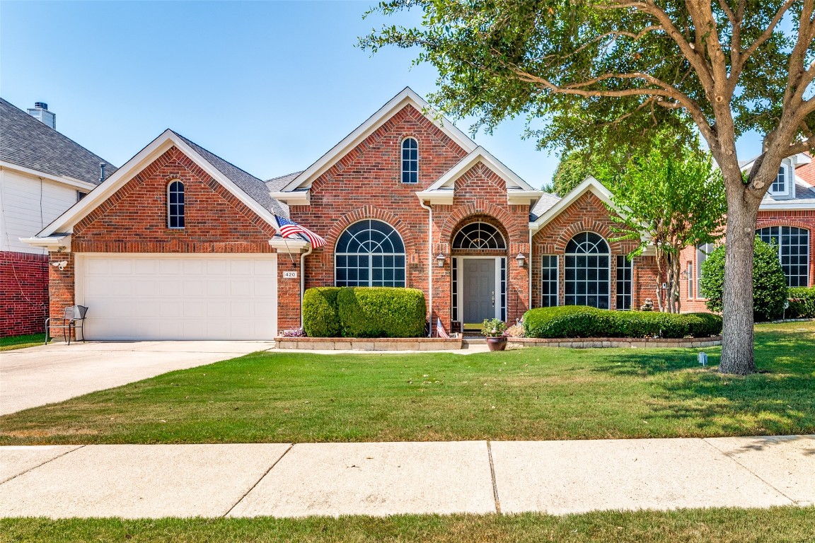 420 Laura Lane Grand Prairie TX 75052