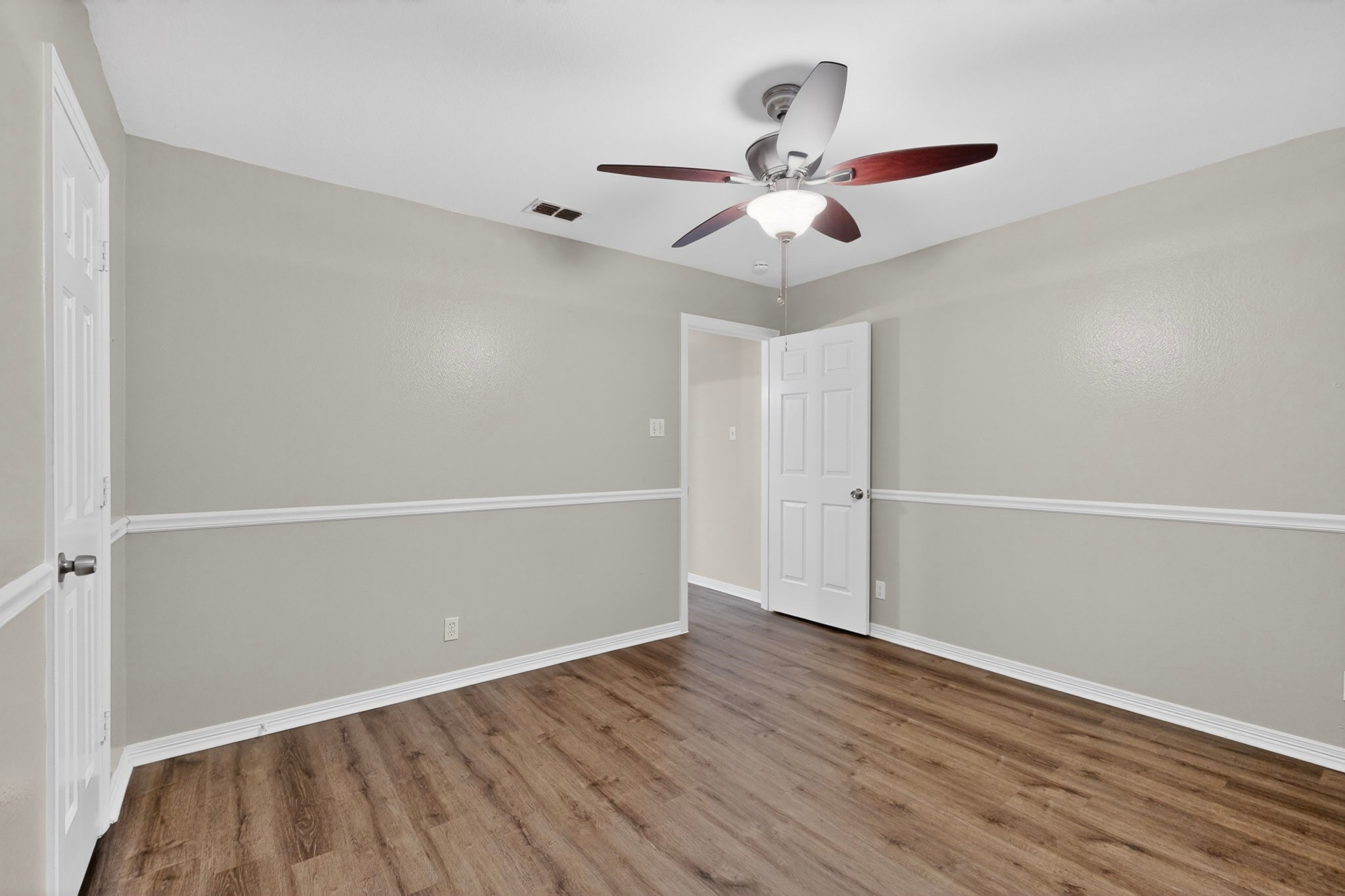8 Marvin Gardens Midlothian TX 76065
