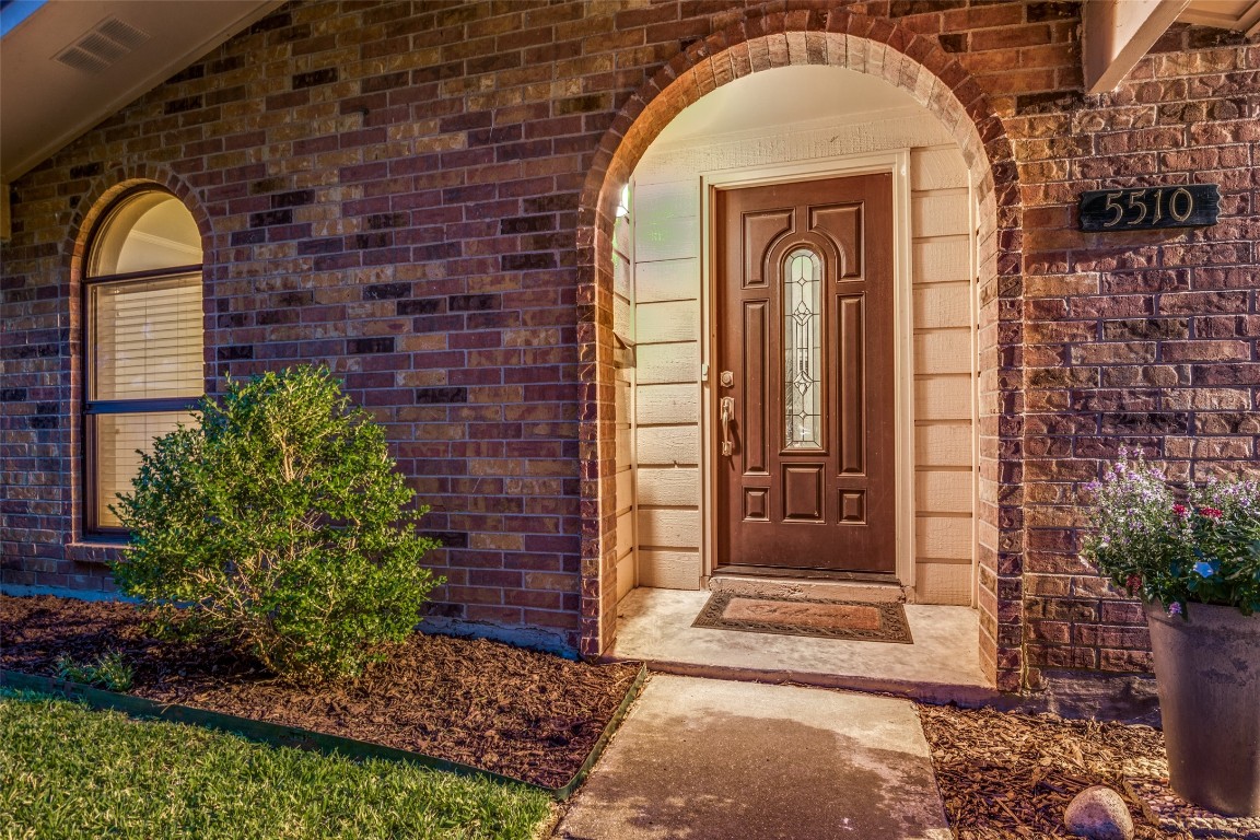 5510 Saddleback Road Garland TX 75043