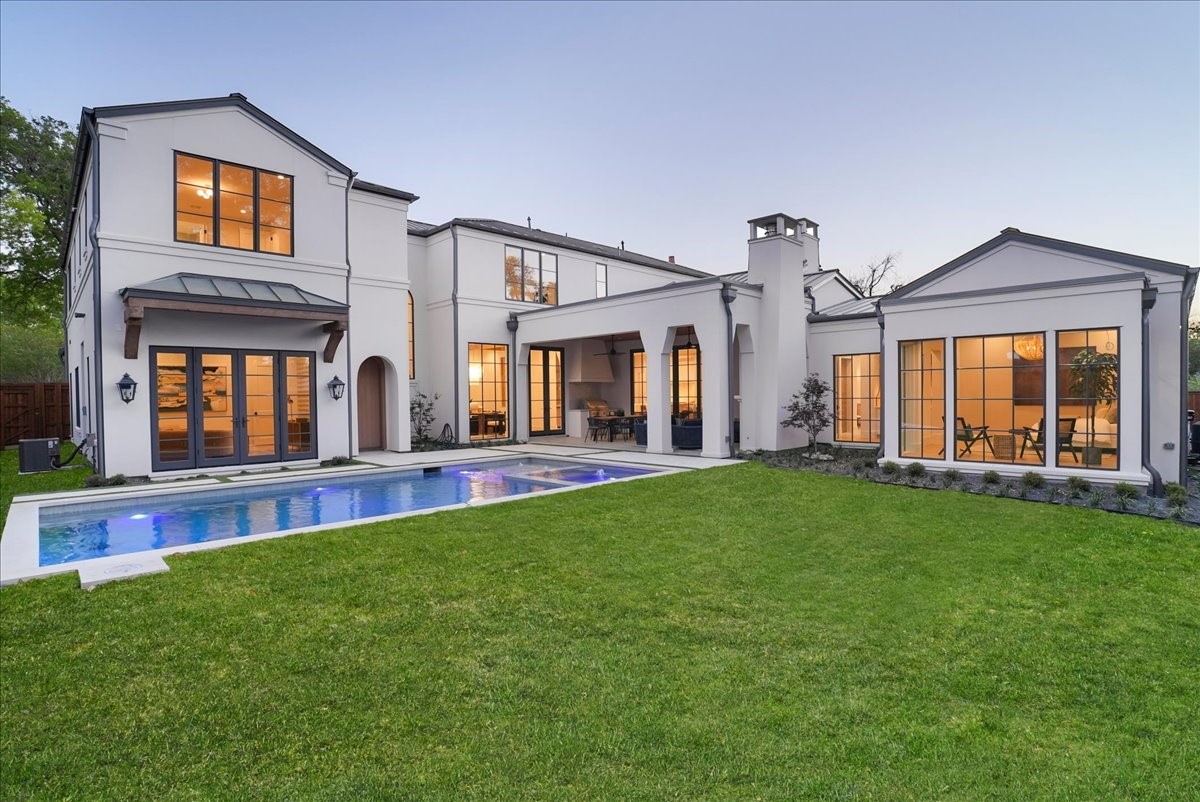 6031 Lupton Drive Dallas TX 75225