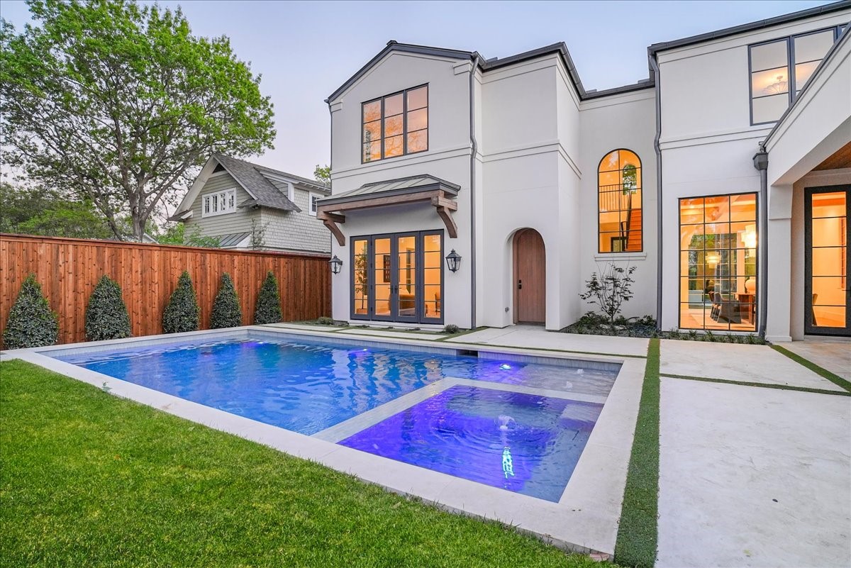 6031 Lupton Drive Dallas TX 75225