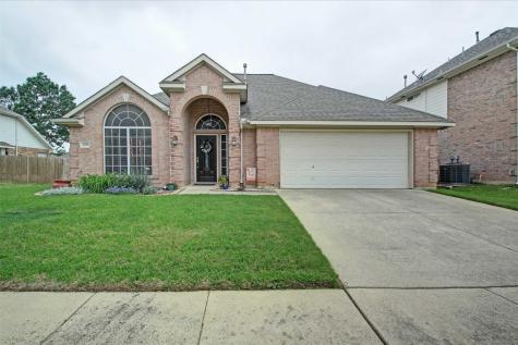 7029 Michael Drive North Richland Hills TX 76182