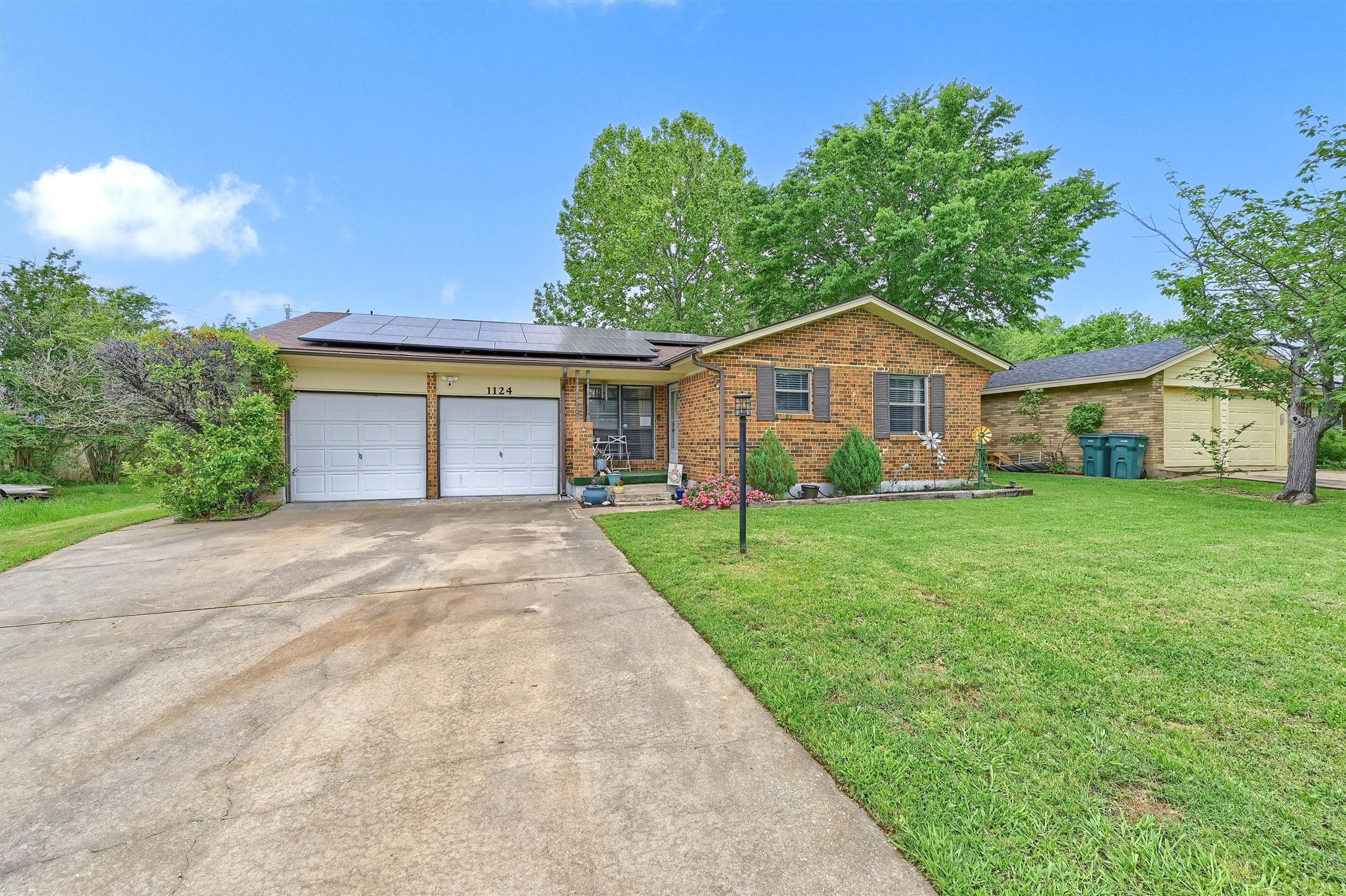 1124 Patricia Drive Sherman TX 75090