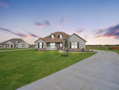 300 Olde Knoll Place Rio Vista TX 76093