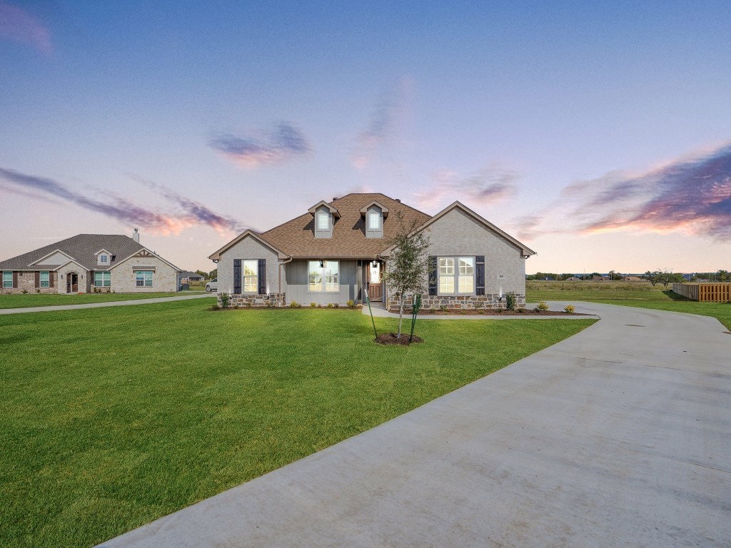 300 Olde Knoll Place Rio Vista TX 76093