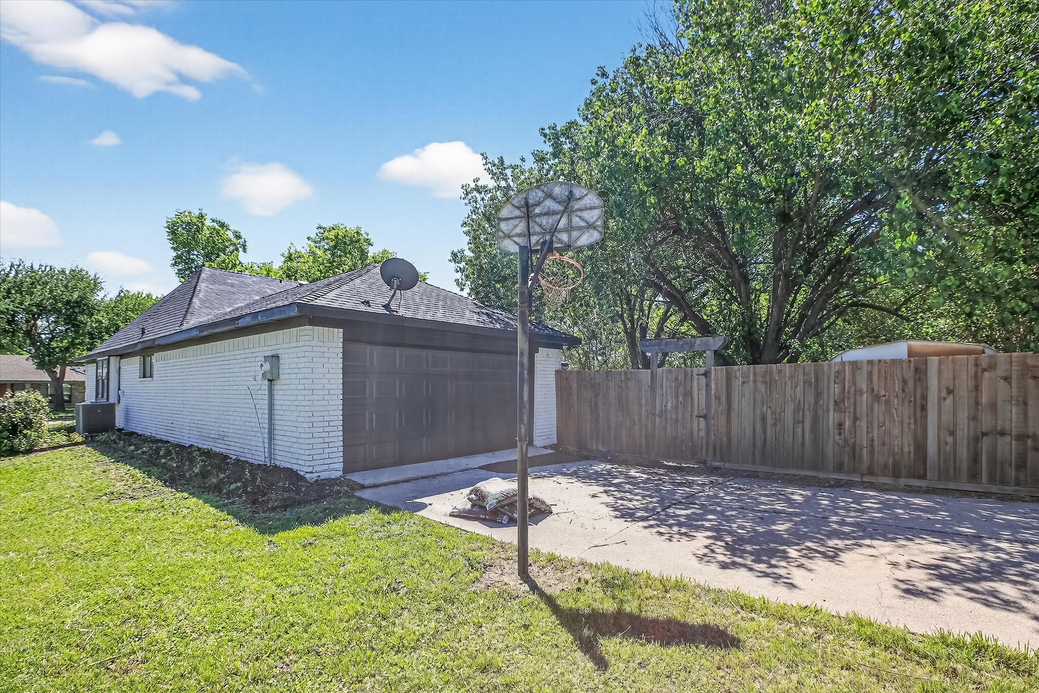 1541 Sunswept Terrace Lewisville TX 75077