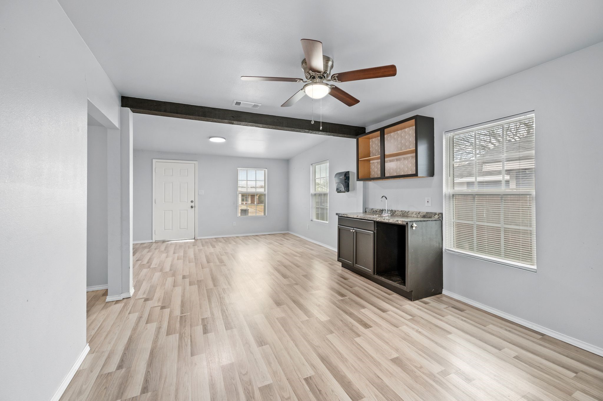 5617 Blackmore Avenue Fort Worth TX 76107