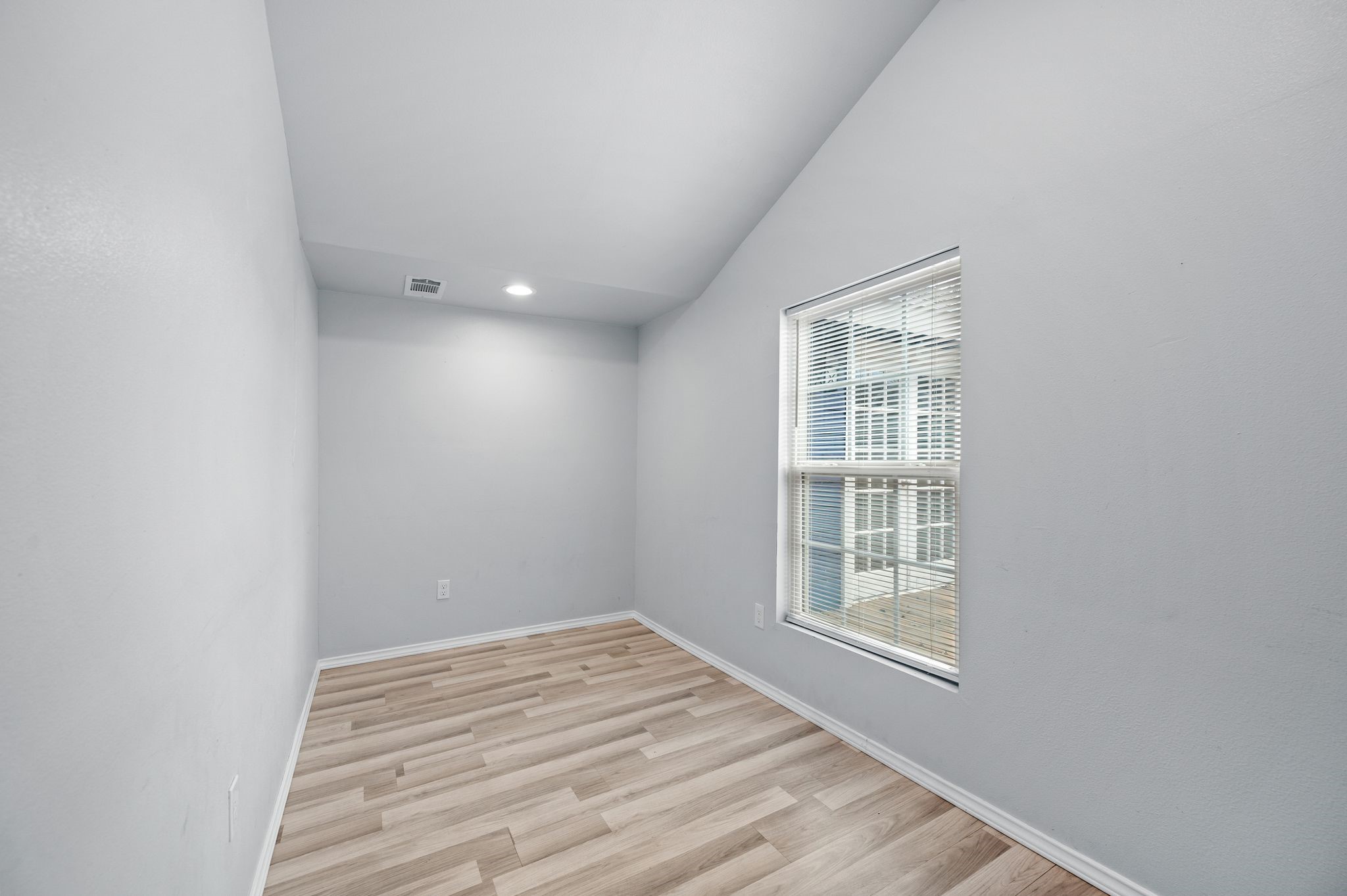5617 Blackmore Avenue Fort Worth TX 76107