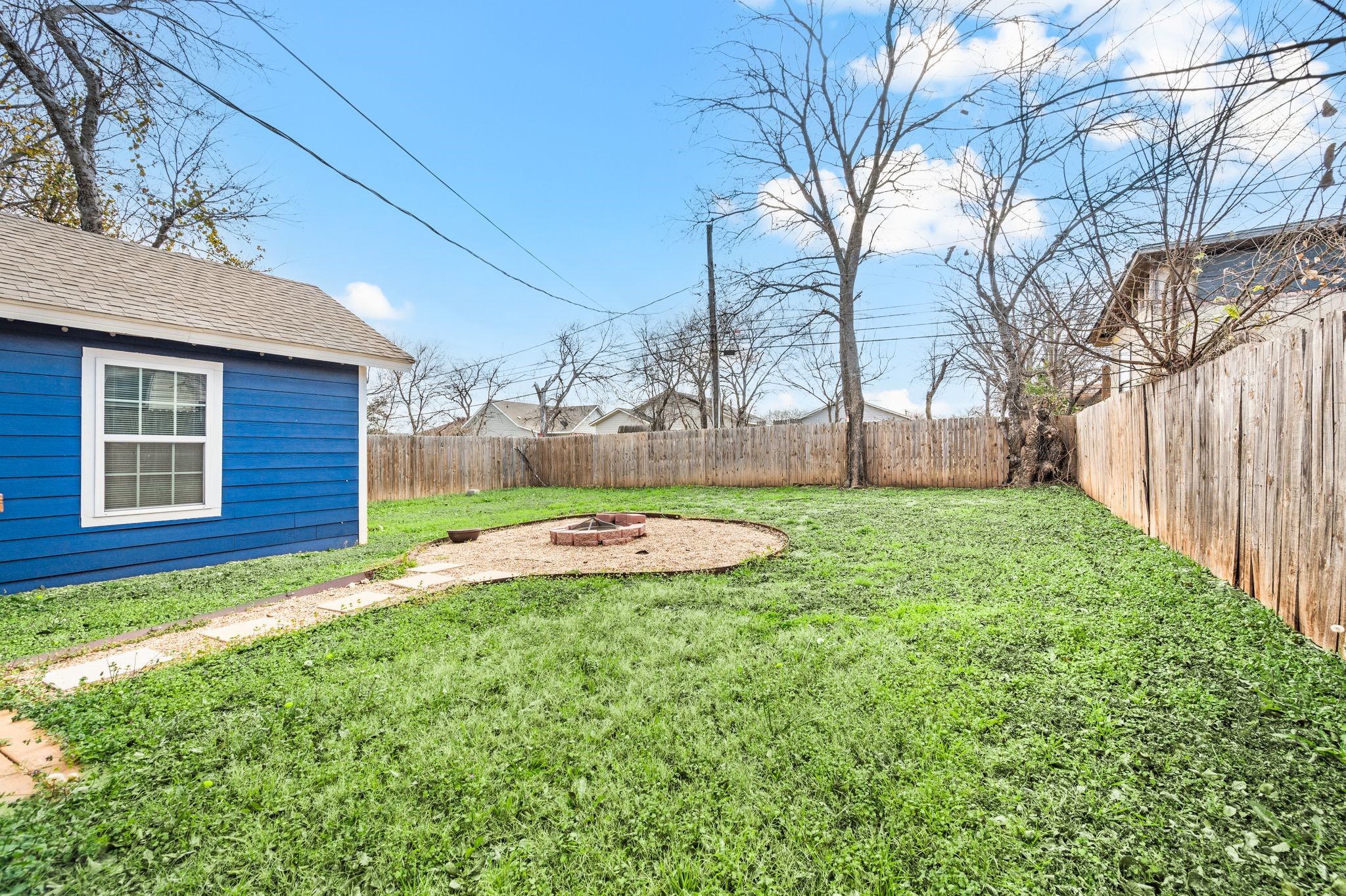 5617 Blackmore Avenue Fort Worth TX 76107