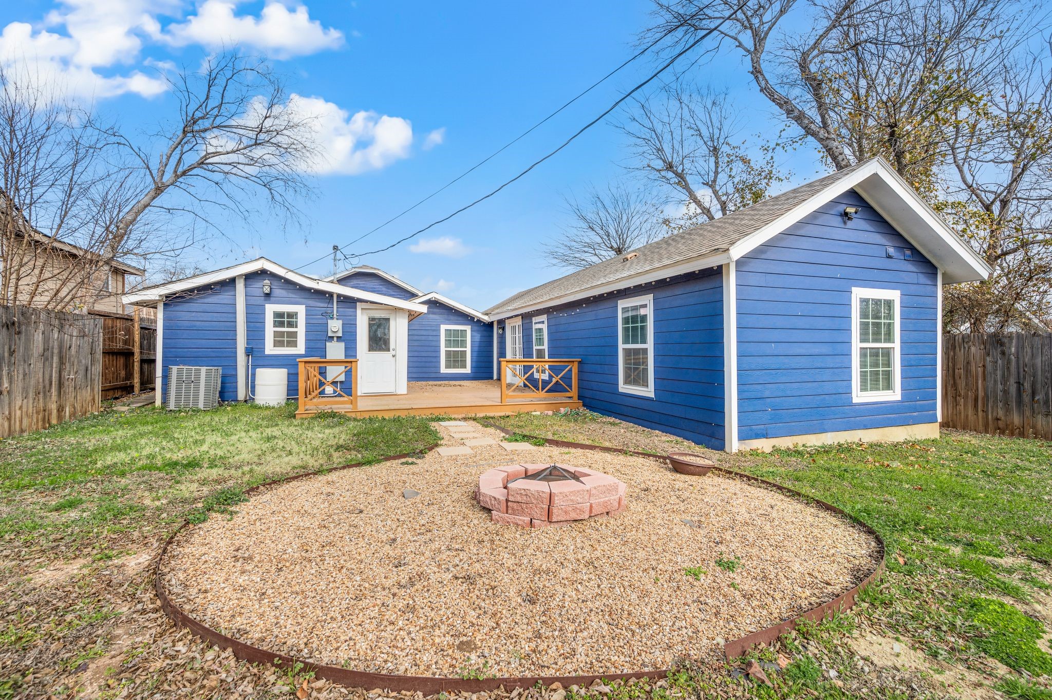 5617 Blackmore Avenue Fort Worth TX 76107