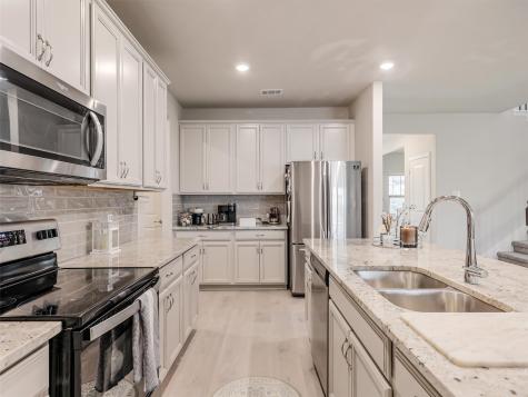 221 Stonebrook Trail Melissa TX 75454