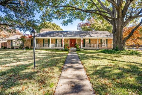 922 Blue Lake Circle Richardson TX 75080