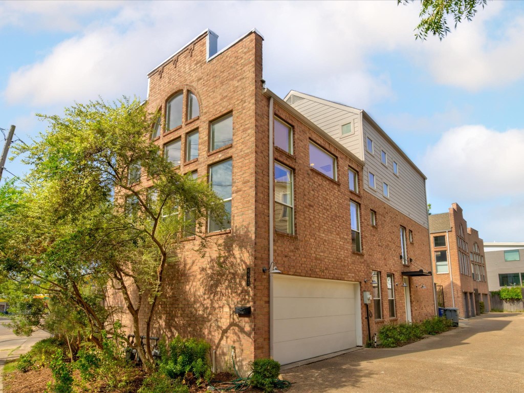 4911 Alcott Street Dallas TX 75206