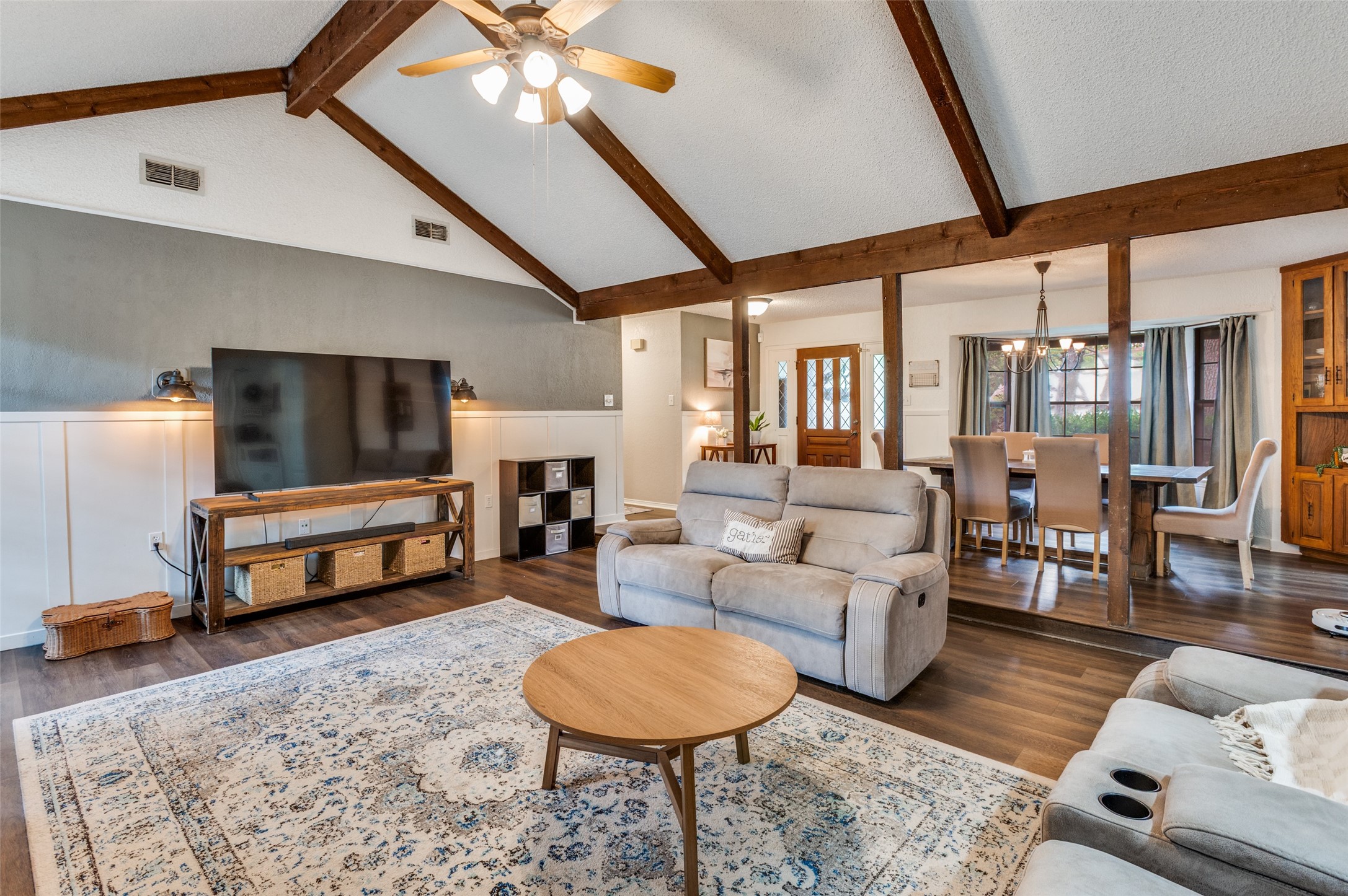 2228 Mountainview Drive Hurst TX 76054