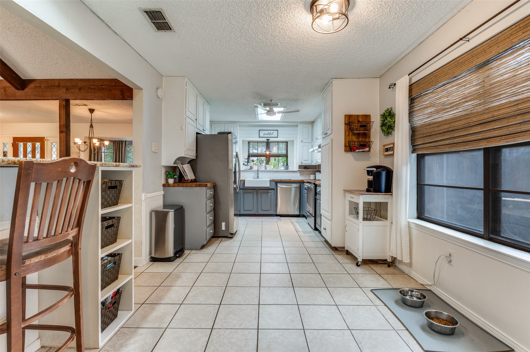 2228 Mountainview Drive Hurst TX 76054