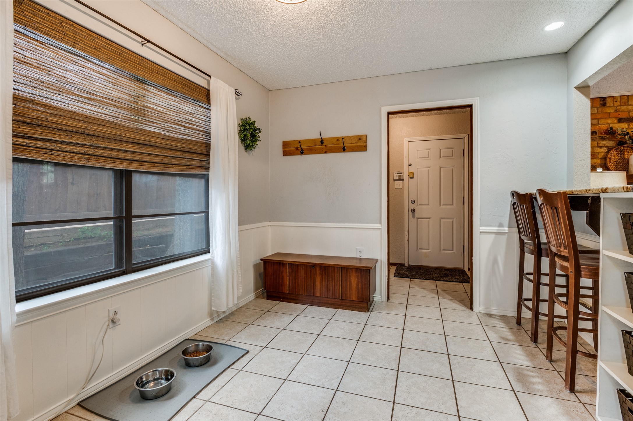 2228 Mountainview Drive Hurst TX 76054