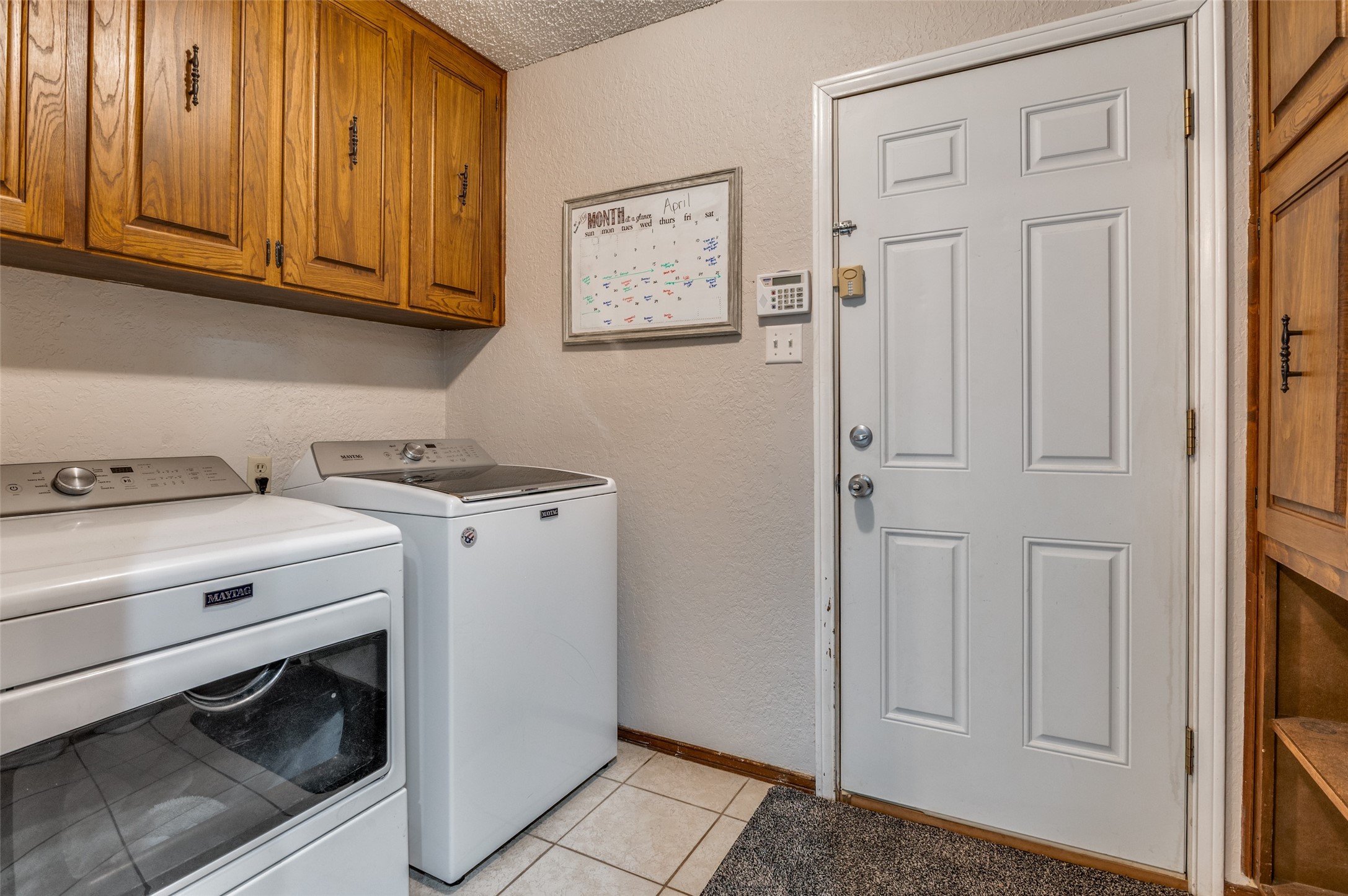 2228 Mountainview Drive Hurst TX 76054