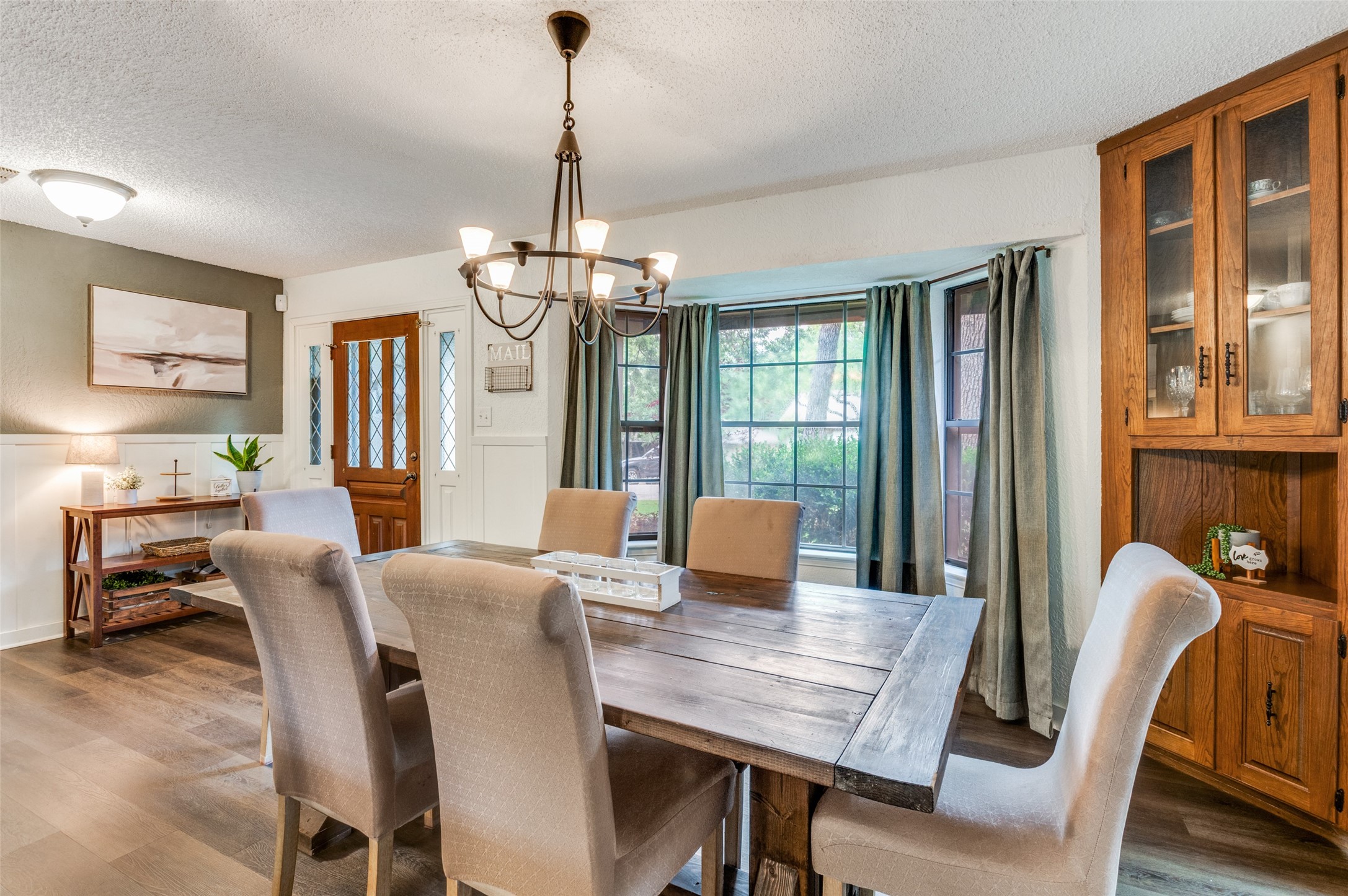2228 Mountainview Drive Hurst TX 76054